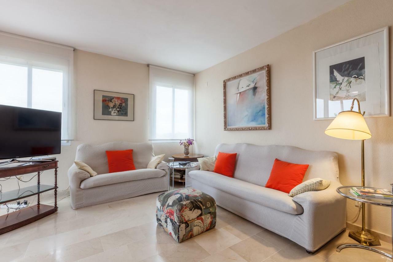 Apartamento Ático con piscina, gran terraza, AC, 2 hab Mairena del Aljarafe Exterior foto