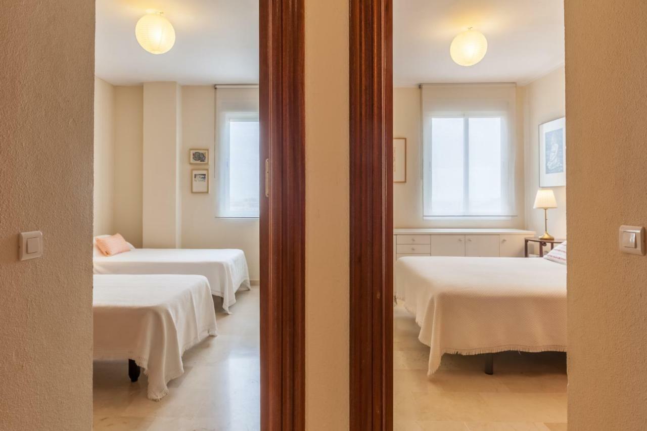 Apartamento Ático con piscina, gran terraza, AC, 2 hab Mairena del Aljarafe Exterior foto